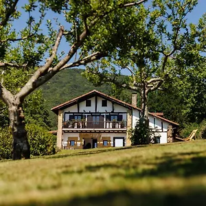  Landhuis Arotzenea