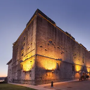 4* Hotel De